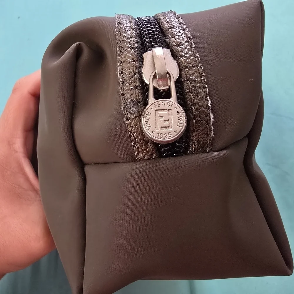 Fendi Brown Cosmetic Bag Durable Fabric Zippered